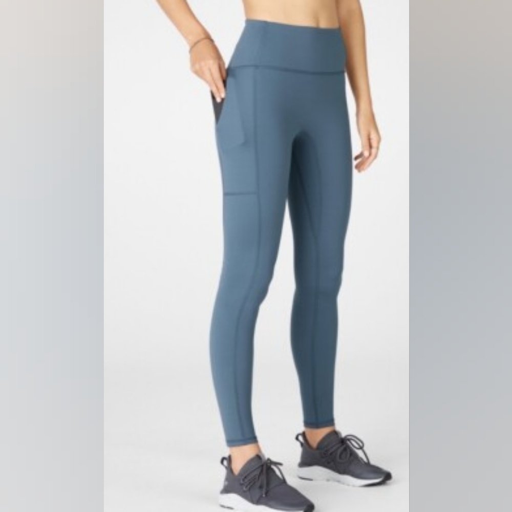 Fabletics Teal Blue Leggings...SIZE:S
